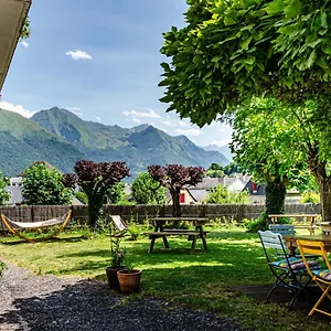 Couette-café Pyrenees Cycling, Saint-Savin (Hautes-Pyrenees)